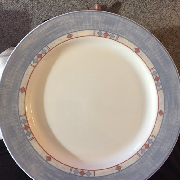 12 Brand New Royal Doulton 10 1/2